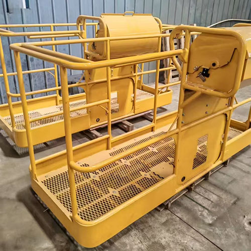 曲臂登高车作业平台