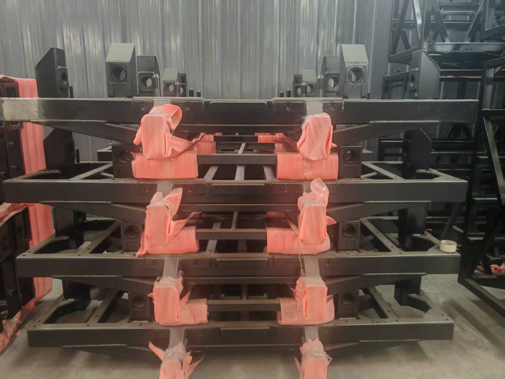 电动汽车电池架